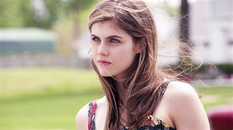 [30+] Alexandra Daddario 4k Wallpapers